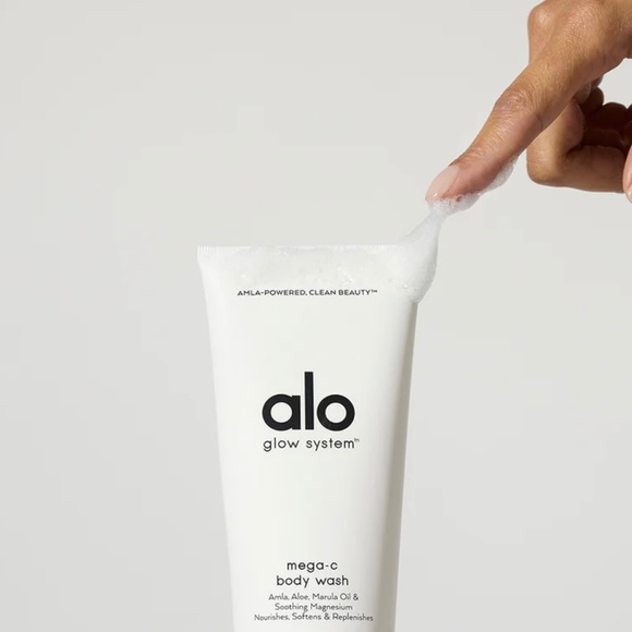 ALO Body Wash + Superfruit Body Lotion Duo - Picture 4 of 7